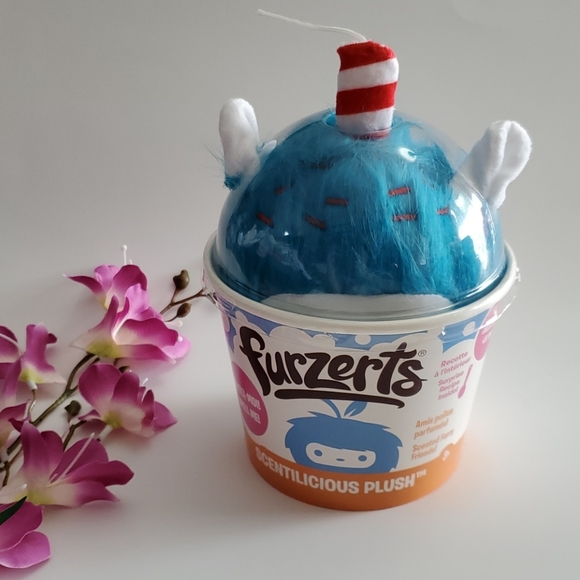 Furzerts "Birthday Betty Cake" Plush - Picture 2 of 4